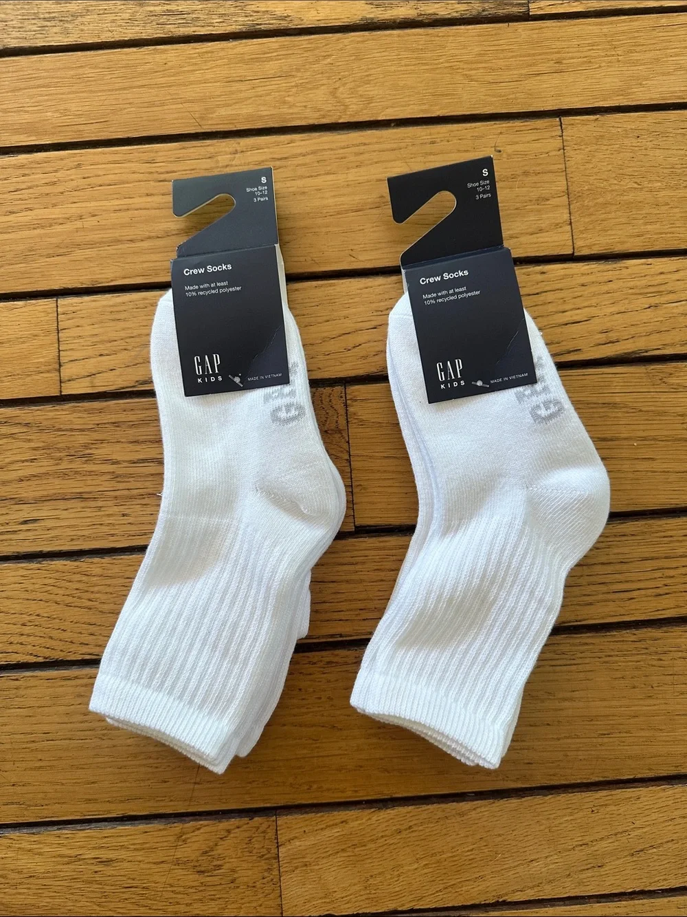 GAP White Crew Socks — 2 Pack Kids Athletic Crew